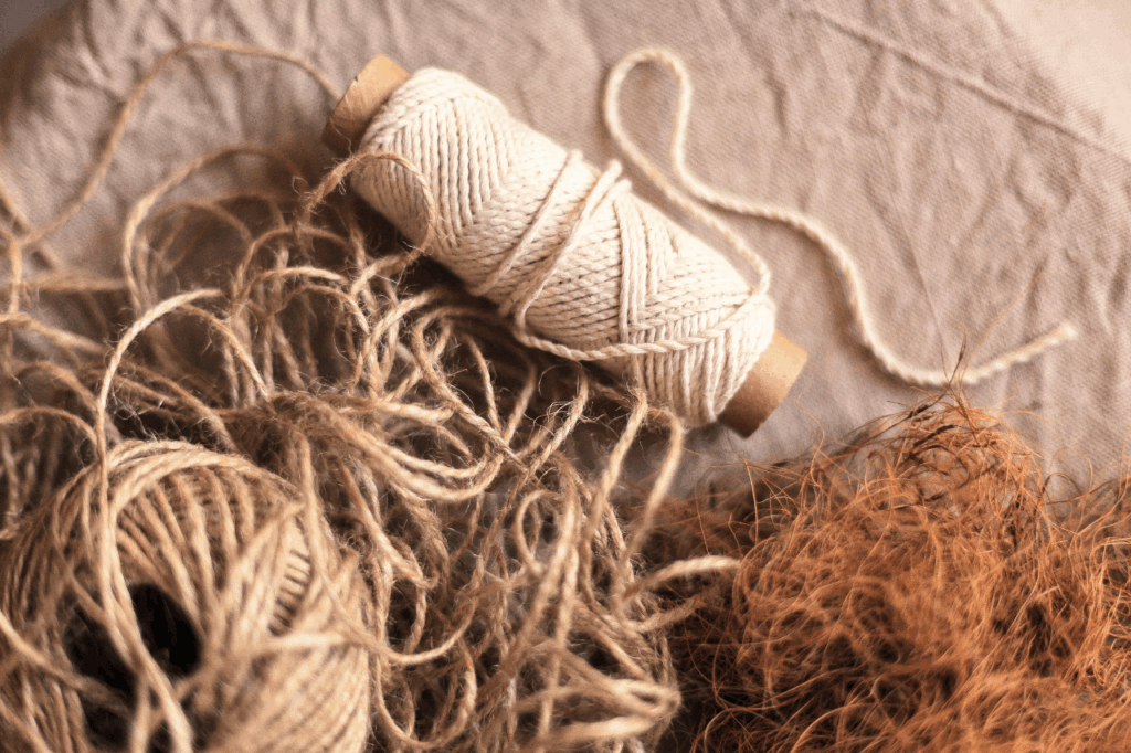 Växtfiber och snören av jute, bomull och kokosfiber